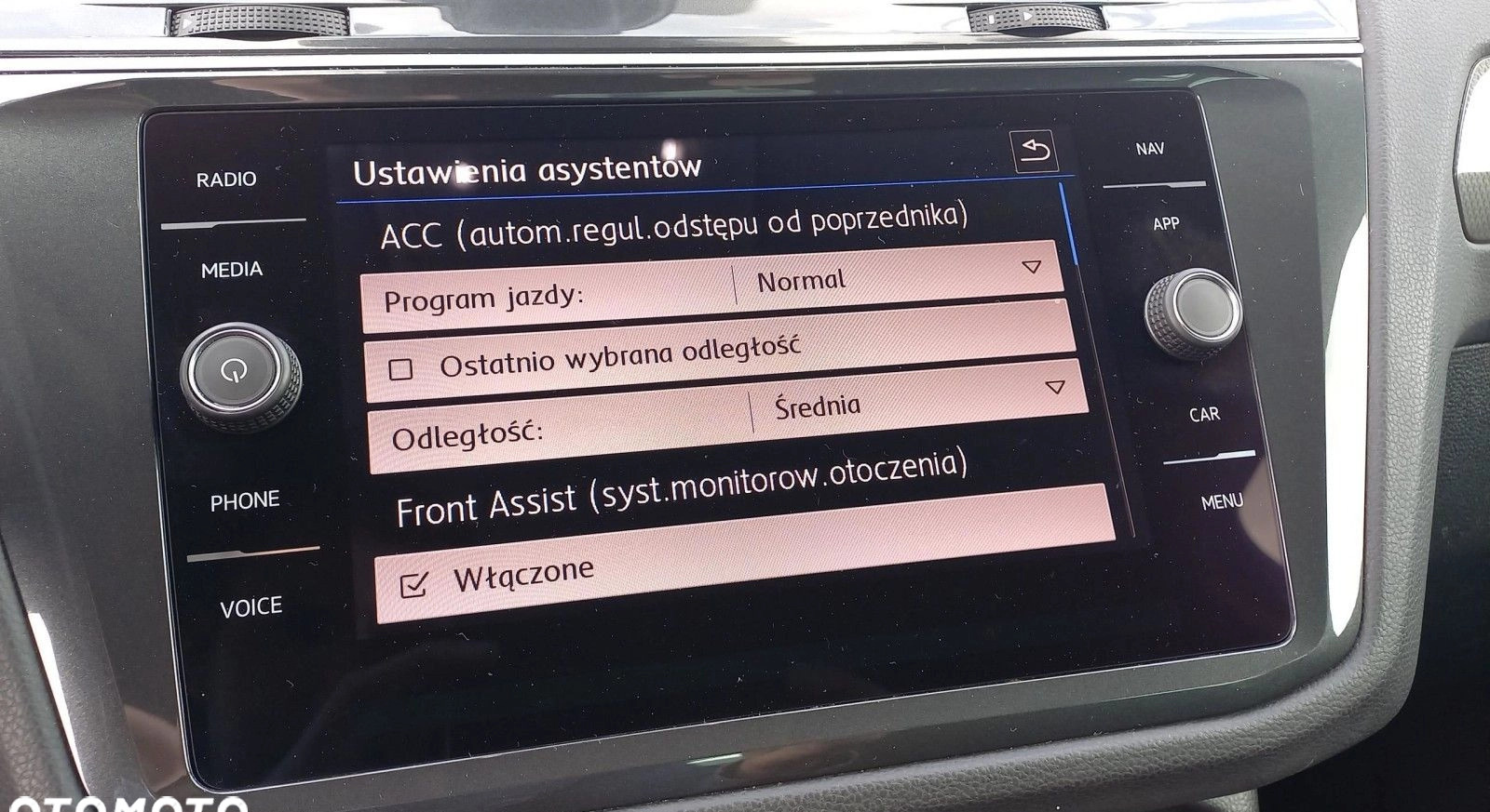 Volkswagen Tiguan cena 99900 przebieg: 145827, rok produkcji 2019 z Poznań małe 781